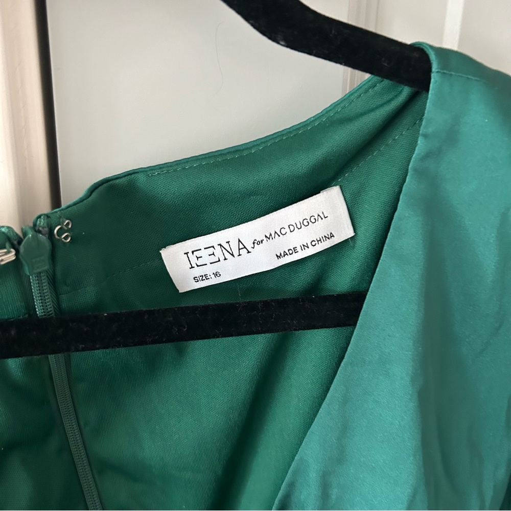 NWT Mac Duggal 55245 Emerald Green Long Sleeve Gown - Picture 5 of 5